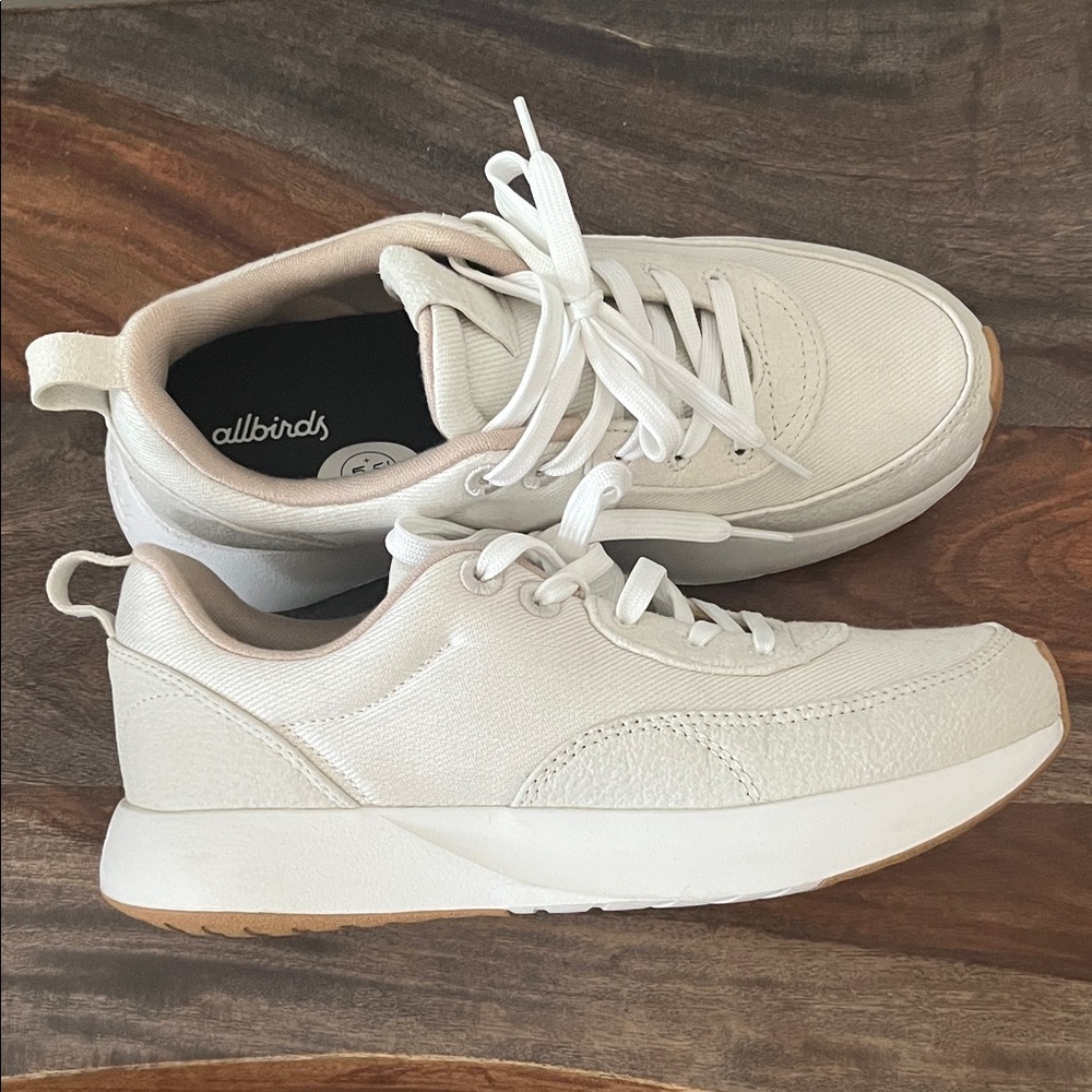 Allbirds white sneakers size 8 NWT Women’s